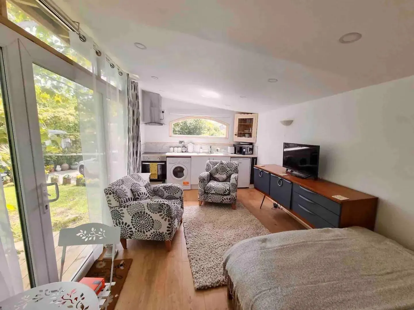 Daire Modern Studio Cabin In Hove, Walk To The Sea & South Downs, Easy Access To Brighton Birleşik Krallık